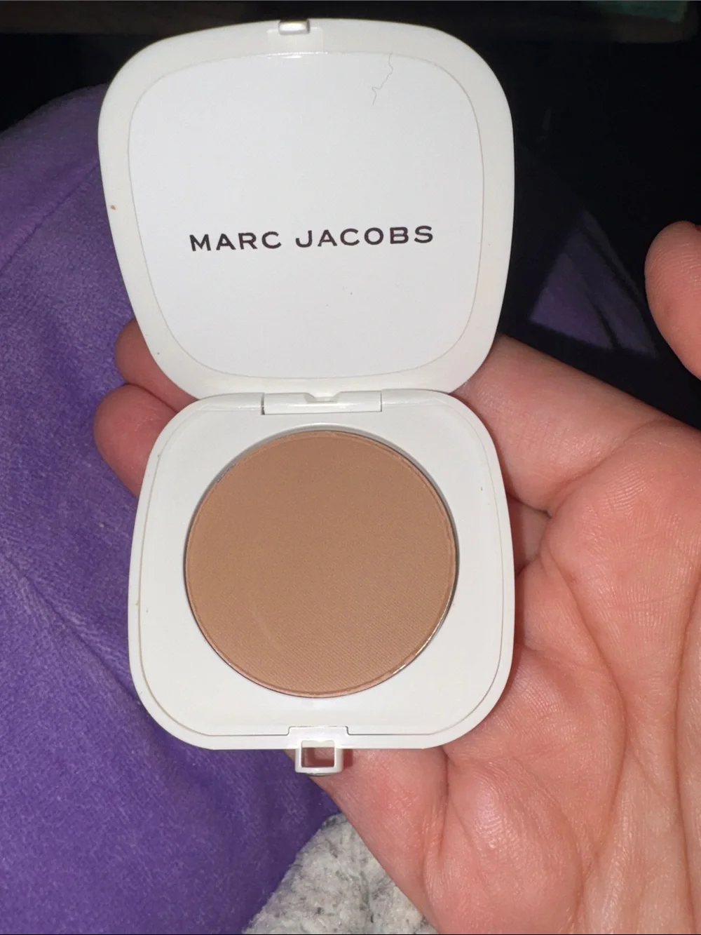 Marc Jacobs White Gloss Compact Case with Metallic Logo